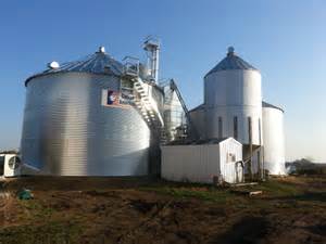 Grain bins with dryers electrical connecion
